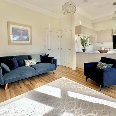 Clifford's Reach At Bluebridge Court With Free Parking יורק
