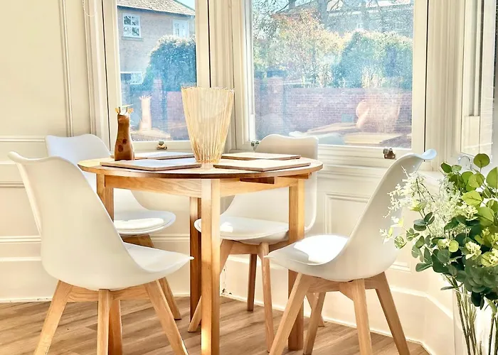 Clifford's Reach At Bluebridge Court With Free Parking Appartement York