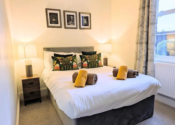 Clifford's Reach At Bluebridge Court With Free Parking Appartement York