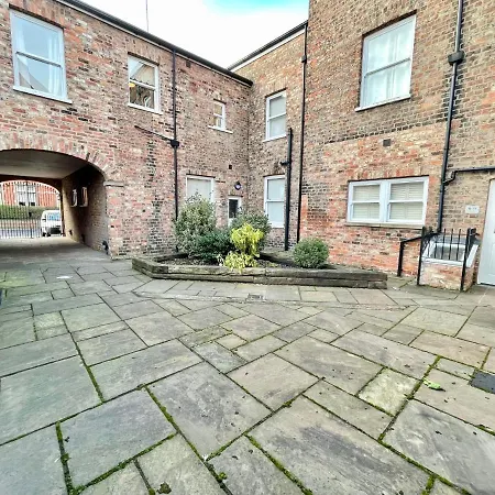 Clifford's Reach At Bluebridge Court With Free Parking Apartamento *