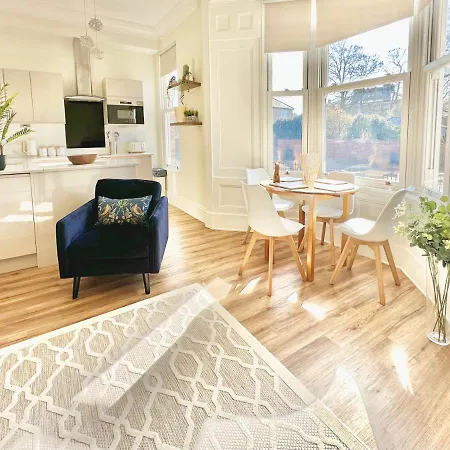 Apartamento Clifford's Reach At Bluebridge Court With Free Parking York