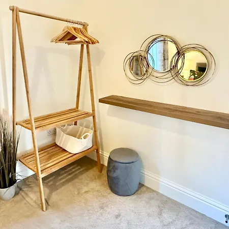 Appartement Clifford's Reach At Bluebridge Court With Free Parking