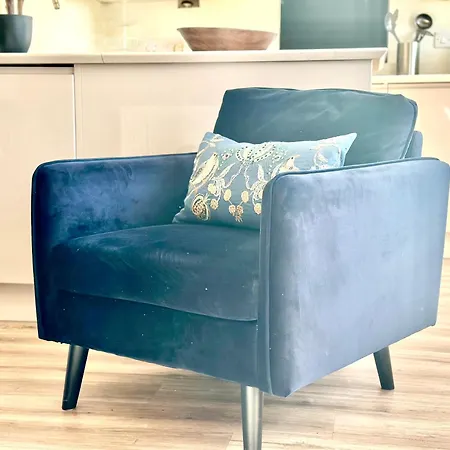 Apartment Clifford's Reach At Bluebridge Court With Free Parking York